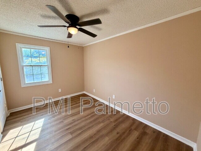 Building Photo - 4716 Leaf Crest Ct