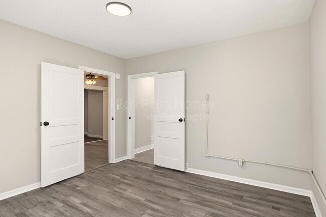 Building Photo - 5225 Central Ave