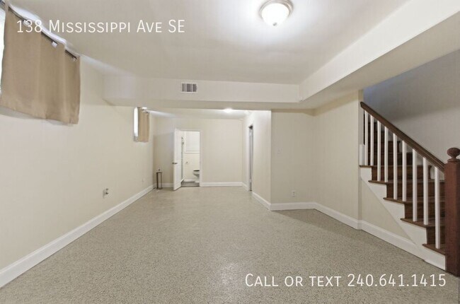 Building Photo - 138 Mississippi Ave SE