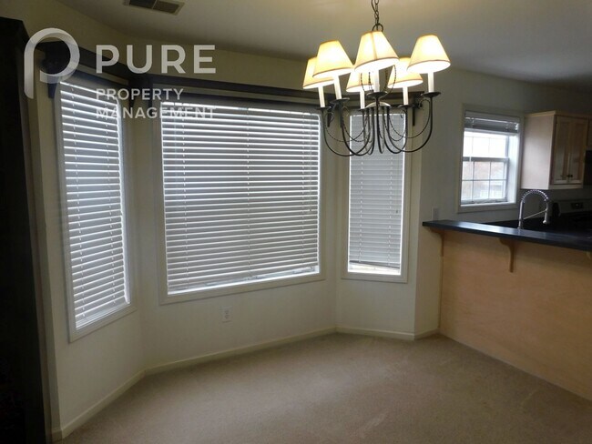 Building Photo - 1011 Wyndham Ln