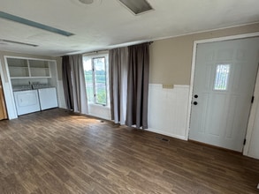 Building Photo - 4664 US-30