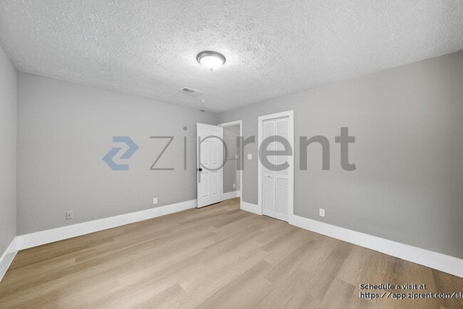 Building Photo - 721 Ford Pl