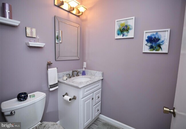 Building Photo - 1303 Blossom Cir