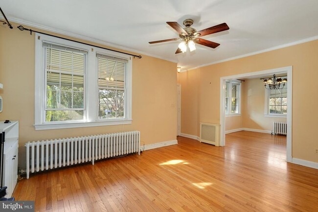Building Photo - 6066 Wooten Dr