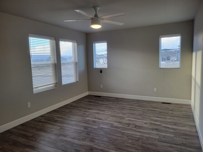 Building Photo - 6309 Moor Grass Hts
