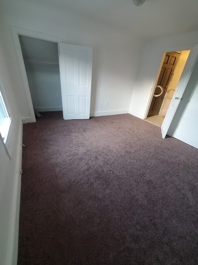 Building Photo - Cozy 2-Bed, 1-Bath Apartment in Westville! Fresh new carpets & freshly painted walls and cabinets...