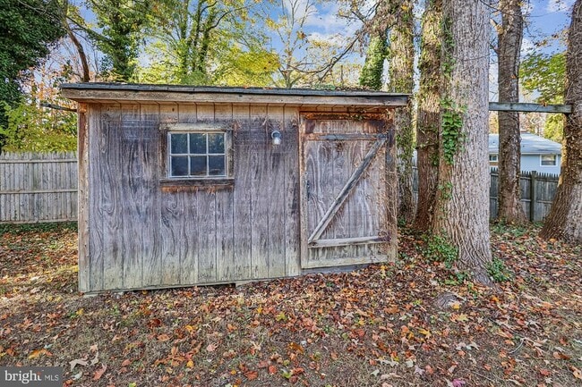 Building Photo - 1506 Widows Mite Rd