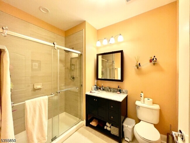 Building Photo - 4402 Ramapo Ct