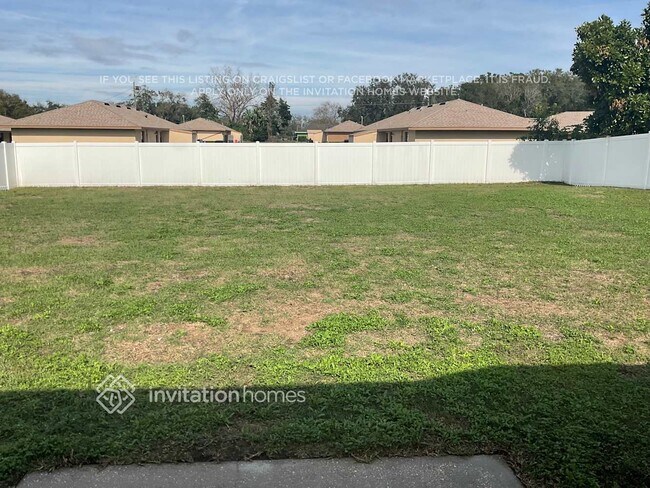 Building Photo - 3924 Talon Crest Dr