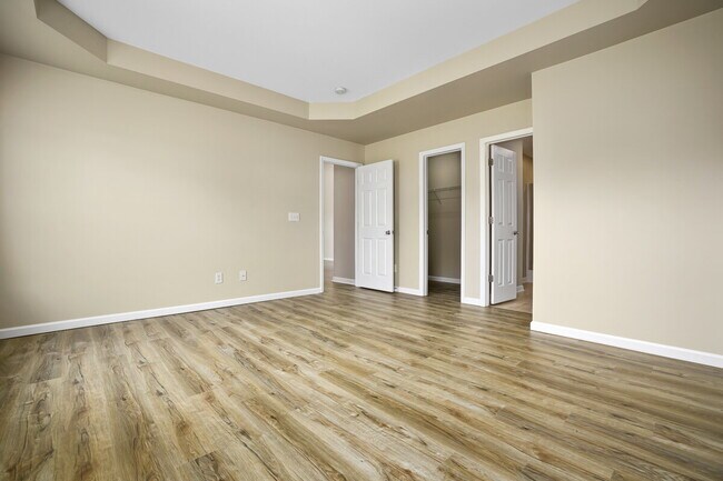 Building Photo - Spacious 4BR/3BA Home Near Downtown Durham | Deposit-Free Living | 1st-Floor Bedrooms