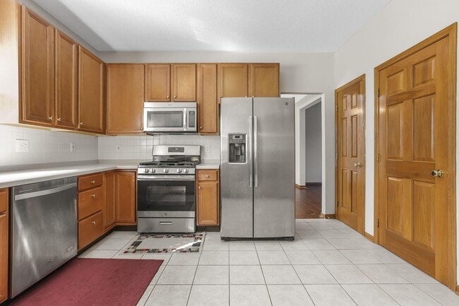 Building Photo - 3825 Delwood Dr
