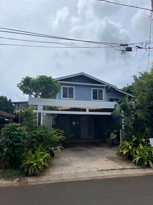 Building Photo - 66-831-831 Kamakahala St