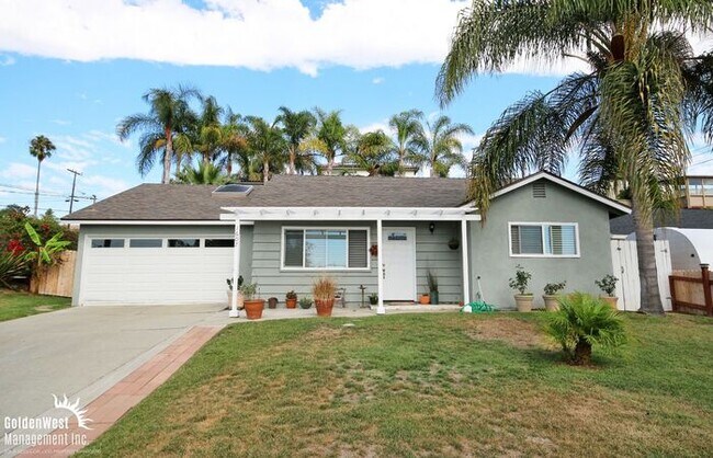 Primary Photo - Stylish 3Bdm 2Ba Home in Cardiff by the Sea!