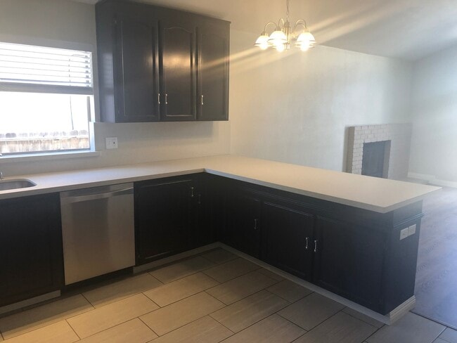 Building Photo - 1032 Wood Hollow Cir