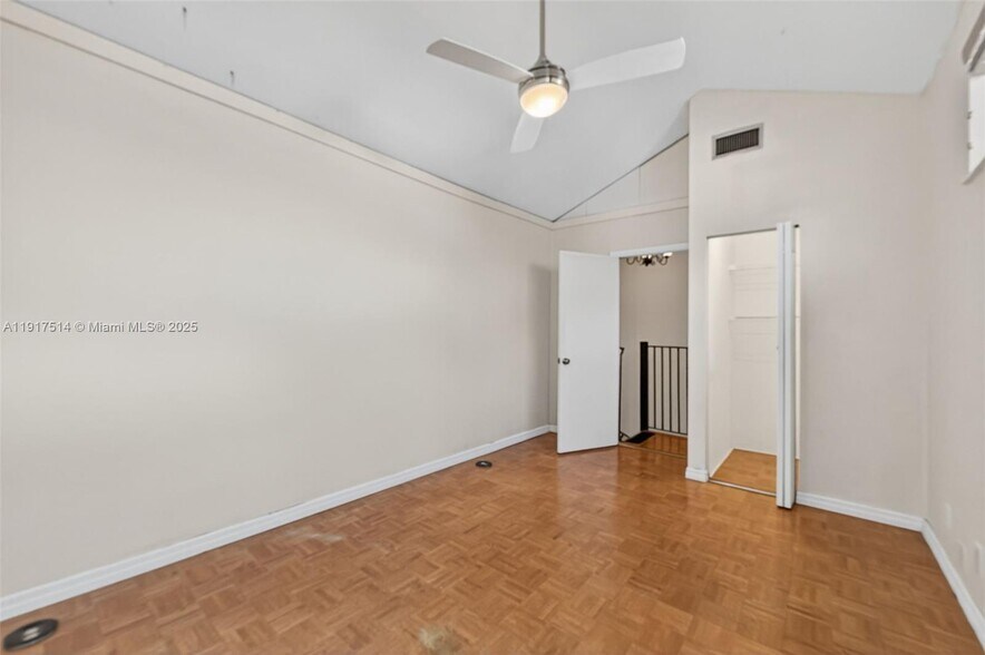 Building Photo - 616 Woodgate Ln