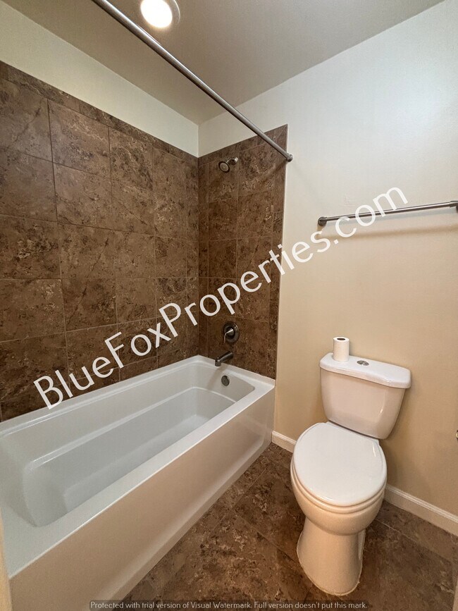 Building Photo - 12901 N Camino Vieja Rancheria