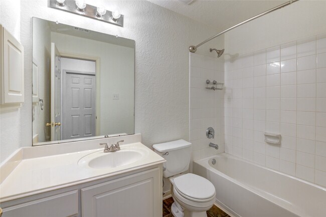 Building Photo - 46 Drifting Shadows Cir