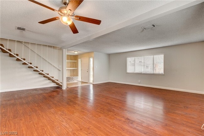 Building Photo - 632 Biljac St