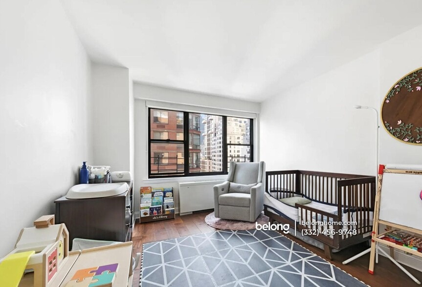 Building Photo - 301 E 64th St
