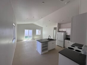 Building Photo - Brand new 3 bedroom house in quiet neighbo...