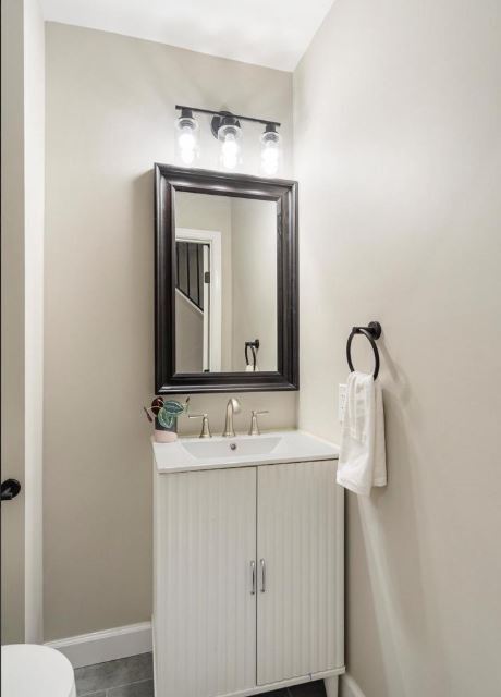 Building Photo - Luzerne