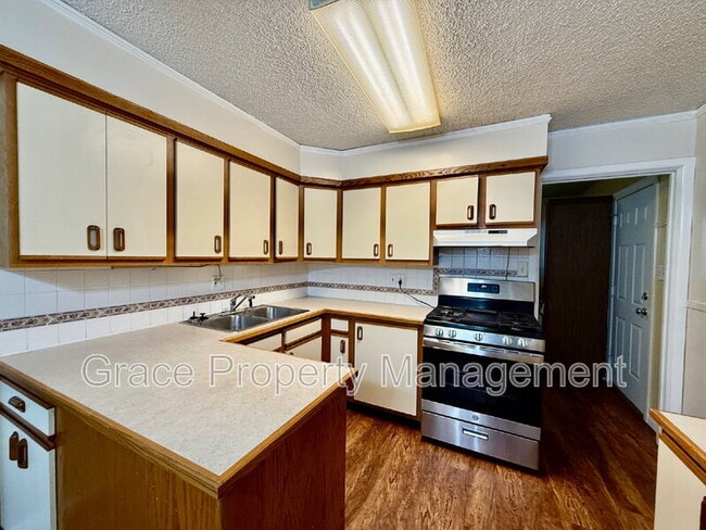 Building Photo - 9080 Russell Way