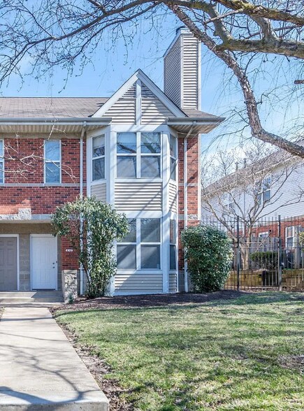 Right Unit Available - 4109 Westminster Pl