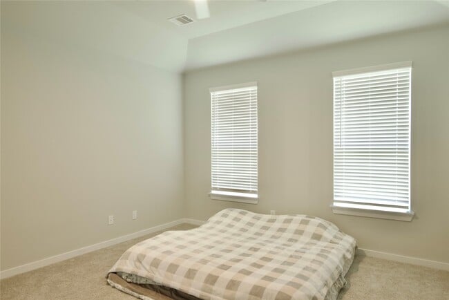 Building Photo - 3207 Tilley Dr