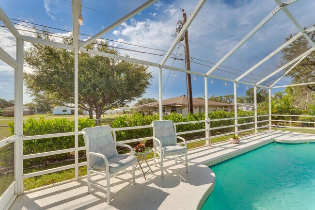 Building Photo - 1439 Mohawk Rd