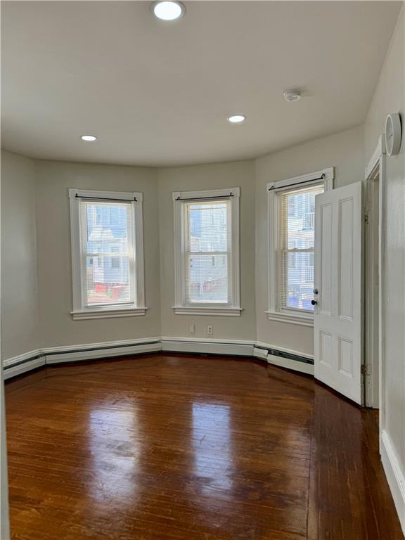 Building Photo - 1-59 Robin St