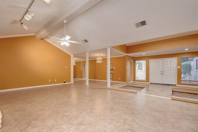 Building Photo - 6030 Gallant Forest Dr