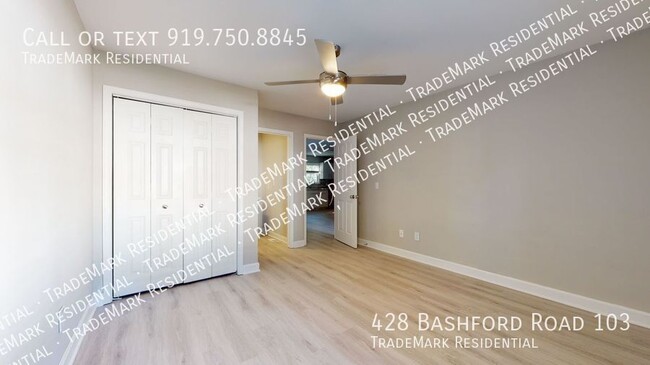 Building Photo - Modern, Renovated 4 bedroom Townhome