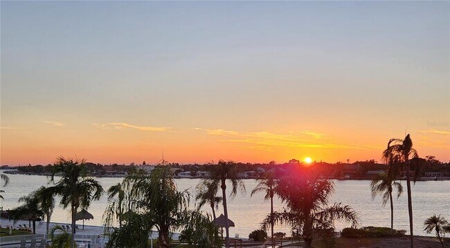 Building Photo - 6021 Bahia Del Mar Cir