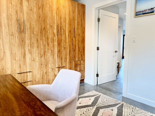 Building Photo - 3BR/2BA | Unobstructed Panoramic Views | Live Above the Fog | Intentional Living