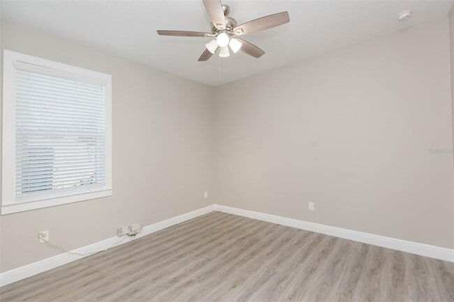 Building Photo - 218 W Jean St