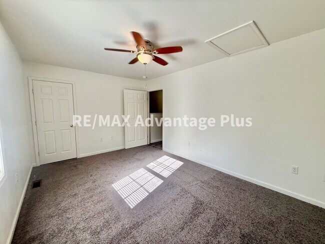 Building Photo - 408 Winston St