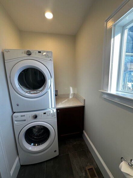 Building Photo - 159 Allston St