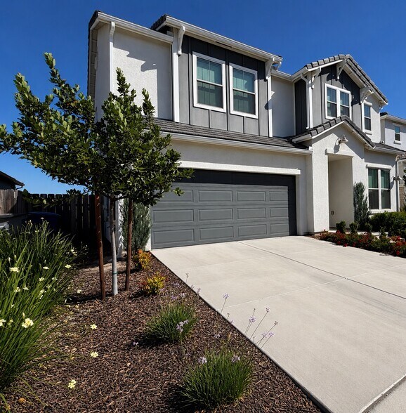 Building Photo - 11449 N Via Campagna Dr