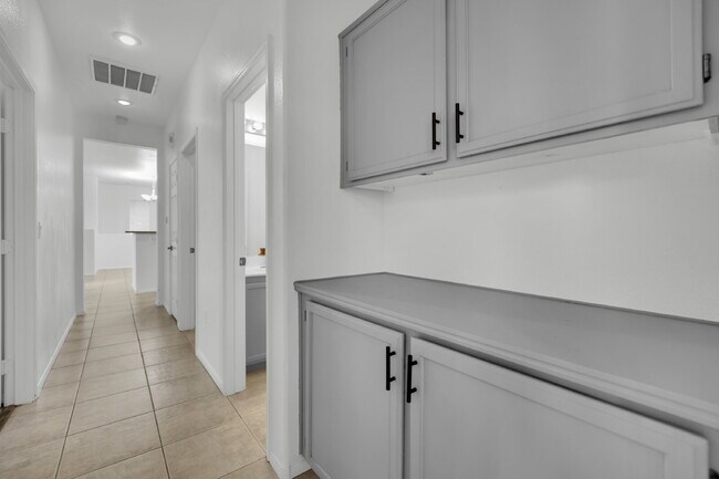 Building Photo - Beautiful 3-bedroom, 2-bathroom condo located in the gated community of The Legends, just minutes...