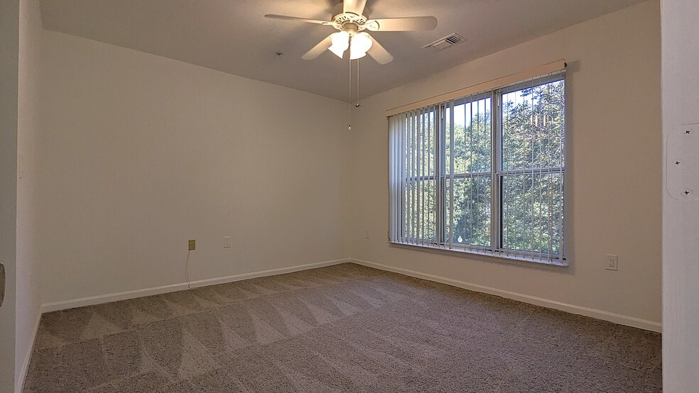 Building Photo - 12915 Alton Sq