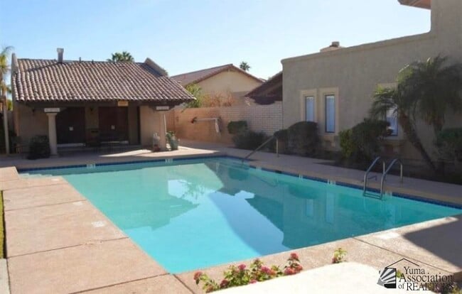 Building Photo - 3533 S Cholla Dr