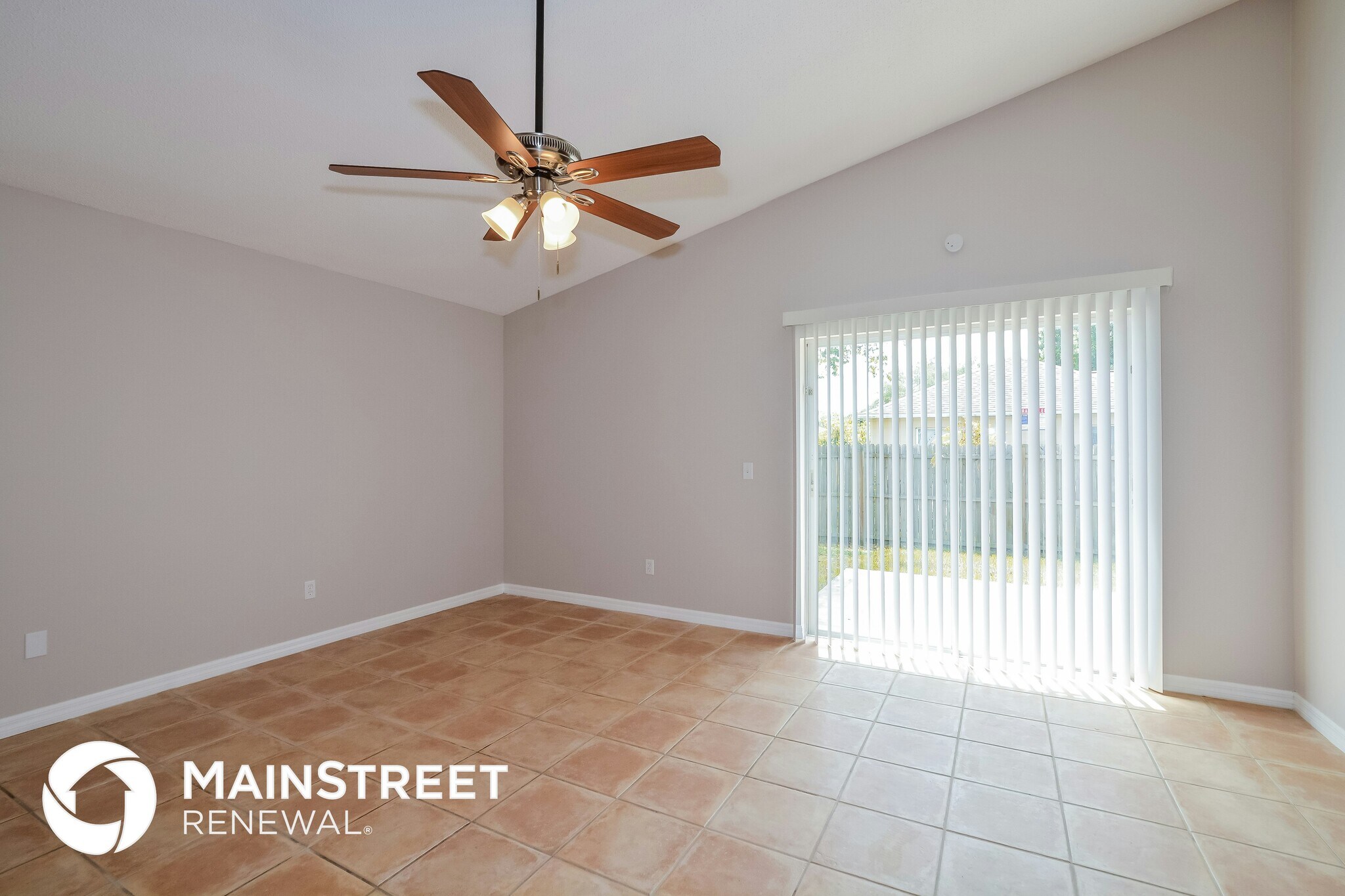 Building Photo - 528 Finch Ct