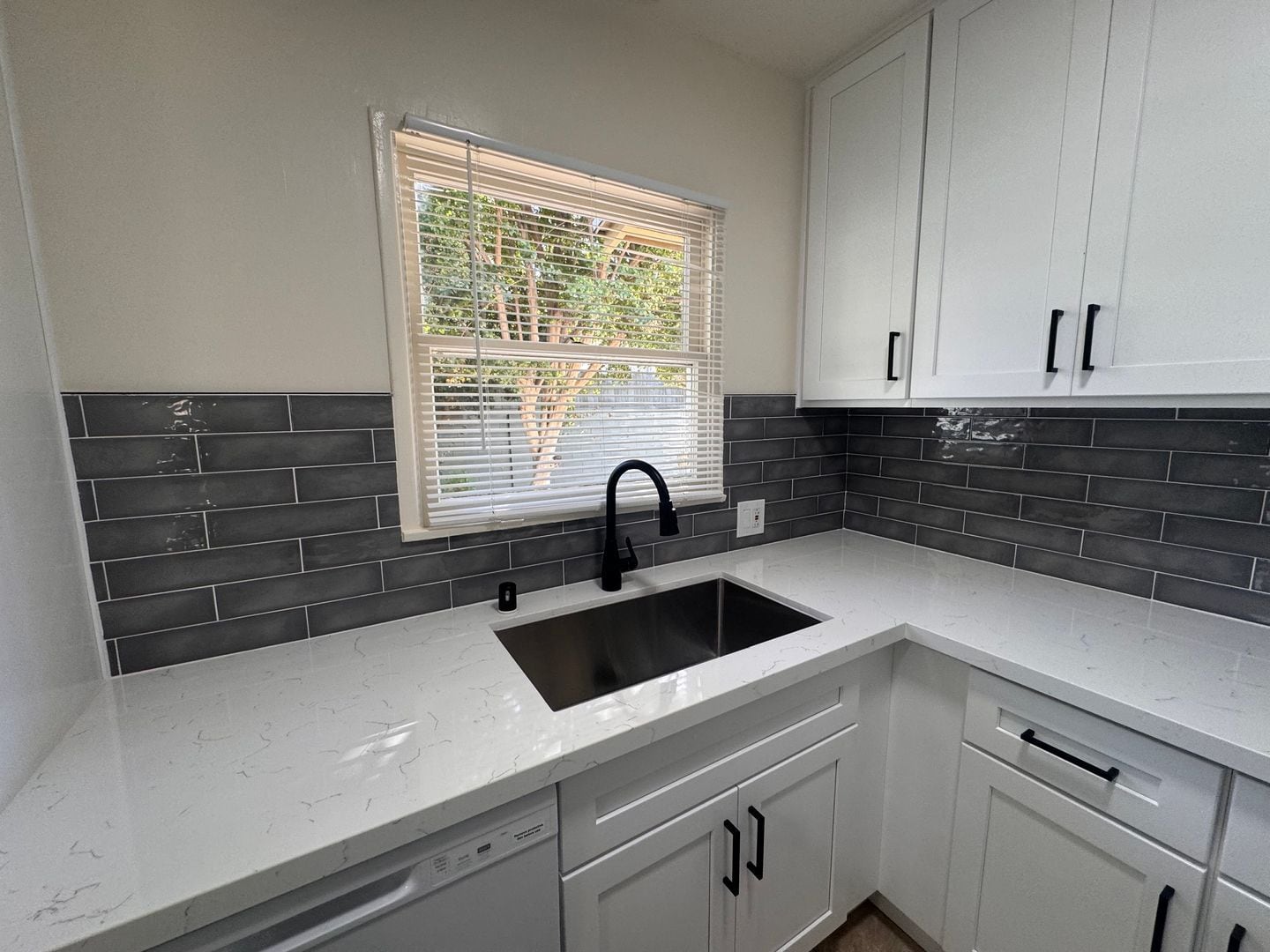 Building Photo - Charming Renovated 3-Bedroom Home in Tarza...
