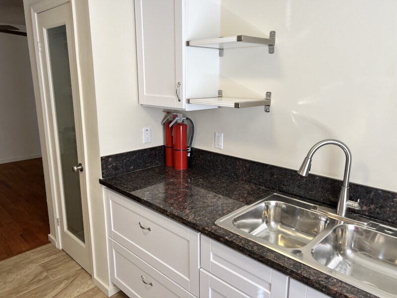 Building Photo - 1916-1918 7th St