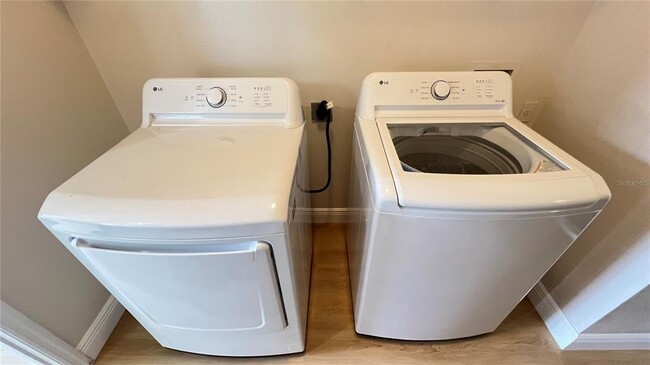 Building Photo - 16834 Sunrise Vista Dr