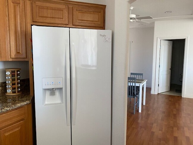Building Photo - 3 BR + Bonus, Fully furnished, Includes Ut...