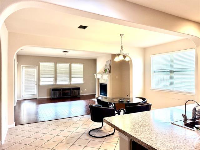 Building Photo - 9310 Moon River Dr