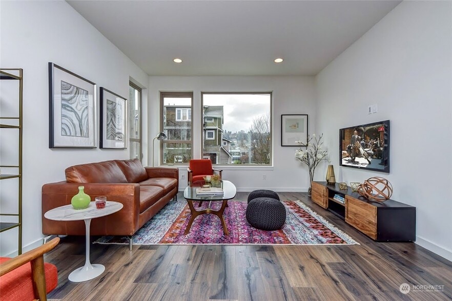 Building Photo - 1908 24th Ave S