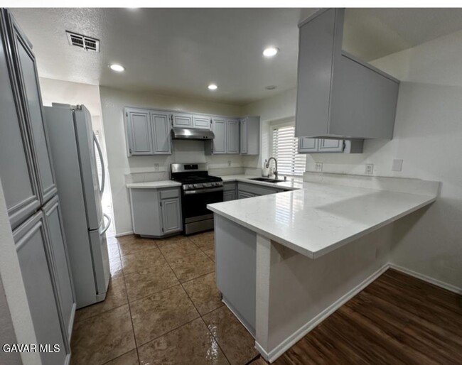 Building Photo - 5725 Monterey Pl