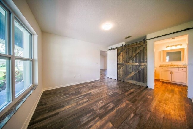 Building Photo - 11584 SE 175th St